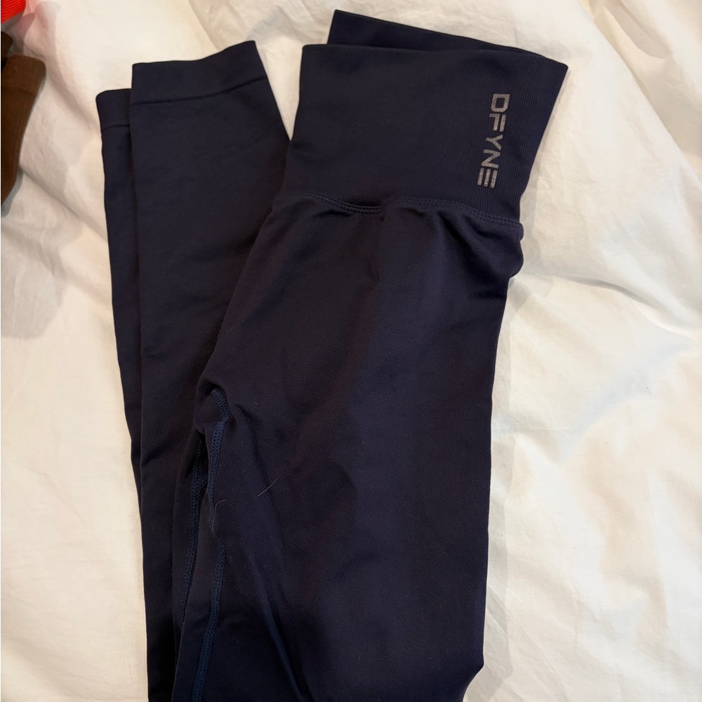 Dfyne dynamic Navy legging medium